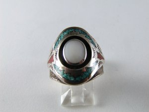 ODD NATIVE AMERICAN STERLING SILVER RING SZ 8 1/4 TURQUOISE MOTHER PEARL