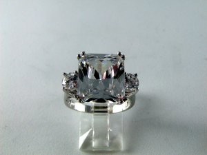 MAJOR MAJOR BLING STERLING SILVER HUGE CZ RING SZ 8 1/4