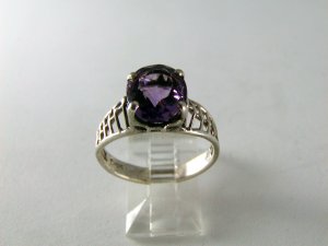 VINTAGE EVANS STERLING SILVER AMYTHEST RING SIZE 8