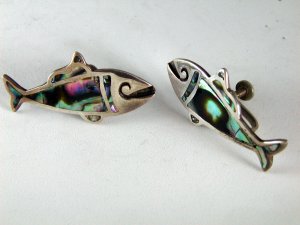 VINTAGE TAXCO MEXICAN STERLING SILVER ABALONE FISH SCREW BACK EARRINGS