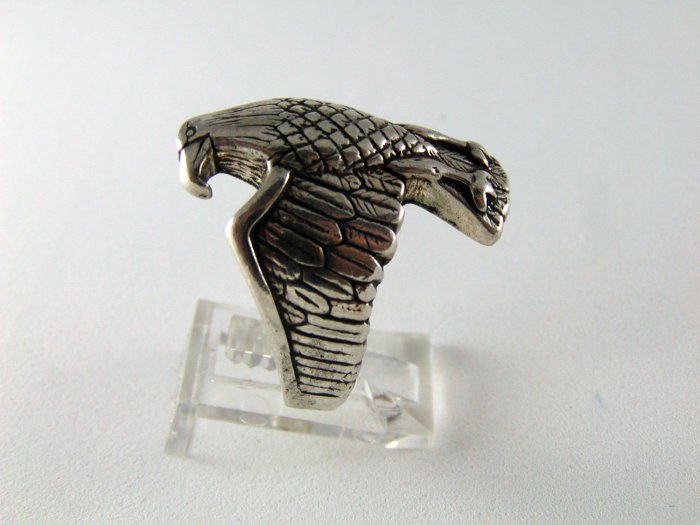 VINTAGE GOTHIC STERLING SILVER AMERICAN EAGLE RING SZ 11