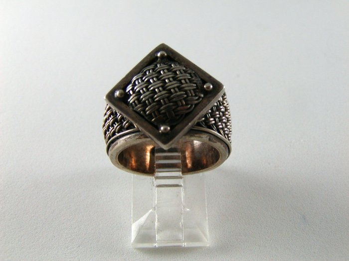 GOTHIC RENAISSANCE STYLE STERLING SILVER RING SIZE 7