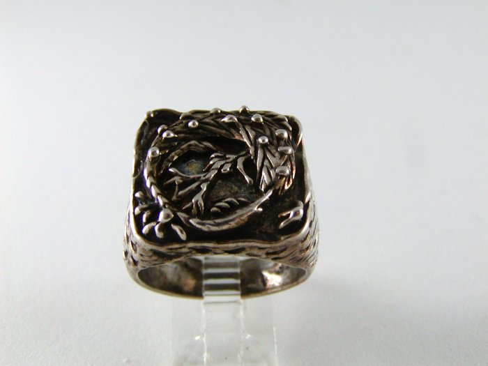 GOTHIC RENAISSANCE VINTAGE STYLE STERLING SILVER RING SZ 10