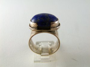 VINTAGE EGYPTIAN STYLE STERLING SILVER LAPIS RING SIZE 6 1/2