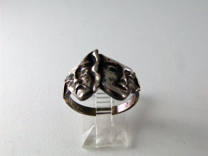 VINTAGE STERLING SILVER COMEDY TRAGEDY RING SIZE 9