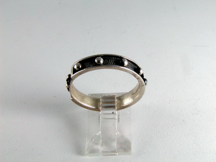 VINTAGE CROSS GOTHIC STERLING SILVER RING SIZE 10