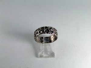 BEAUTIFUL VINTAGE STERLING SILVER FLOWER RING SIZE 7
