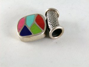 VINTAGE STYLE STERLING SILVER RED BLUE ONYX PENDANT