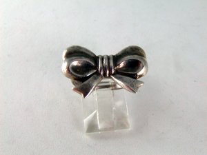 VINTAGE STERLING SILVER BOW RING SIZE 6 1/4