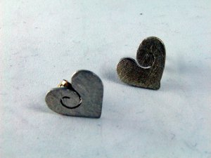 VINTAGE STERLING SILVER HEART PIERCED EARRINGS