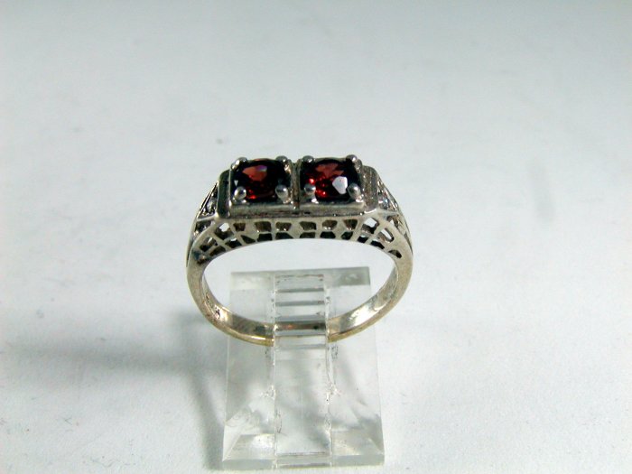 VINTAGE STYLE STERLING SILVER FILIGREE GARNETS RING SIZE 6