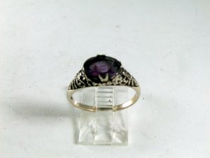 VINTAGE STERLING SILVER AMYTHEST RING SIZE 7