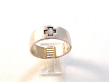 Vintage Sterling Silver Cross Ring Size 12 1/2