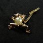 Vintage Frog with Faux White Pearl Back Goldtone Tie Tac Unbranded 72815
