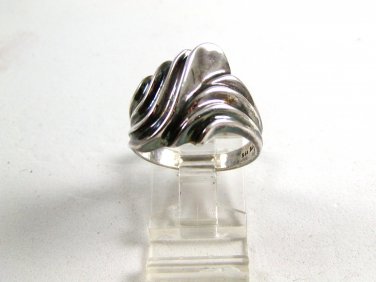 Sterling Silver Fashion Ring Size 9 Marked UTG