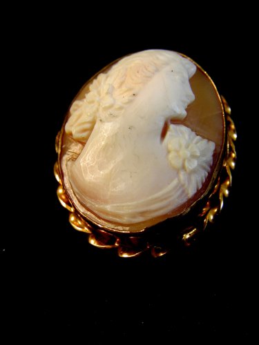 Vintage Gold Filled Shell Cameo Lady Brooch Pendant