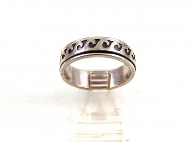 Mans Sterling Silver Worry Spinner Scalloped Ring Size 12 1/2 04152014