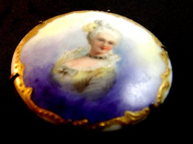 Antique Vintage Hand Painted Porcelain 18th Century Lady Brooch 10012013de