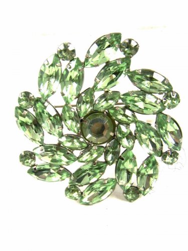 True Vintage Silvertone Light Green Rhinestones Brooch Unmarked 102014