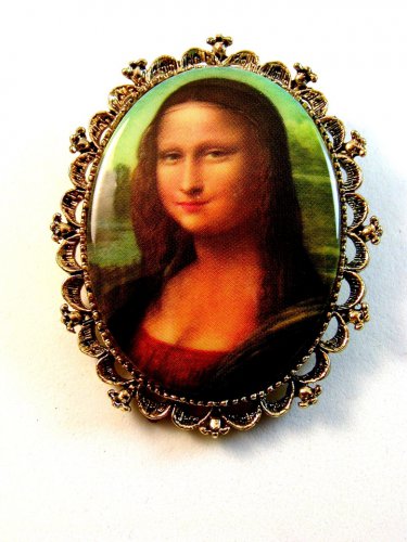 Vintage Mona Lisa Portrait Brooch