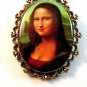 Vintage Mona Lisa Portrait Brooch