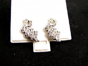 Classy CZs Pierced Studs Earrings 12092013ef