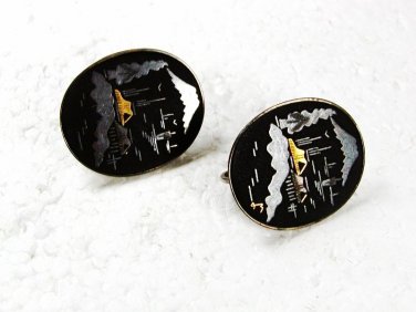 Signed Mt. Fuji Damascene Black Goldtone Clip On Earrings Unbranded 32816