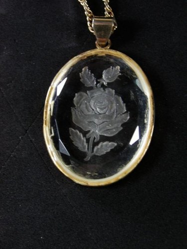 Vintage Goldtone Intaligo Clear Cut Glass Rose Pendant 24" Chain Unbranded