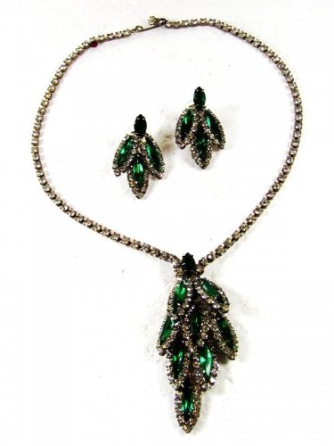 1950's Silvertone Green Rhiinestone Necklace & Pierced Earrings Unbranded