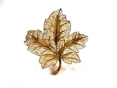 Vintage Goldtone Filigree 5 Leaf Brooch Brooch Unbranded 10715