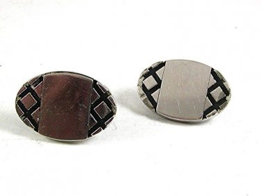 Vintage 1970's Silvertone & Black Cufflinks By SWANK 102817