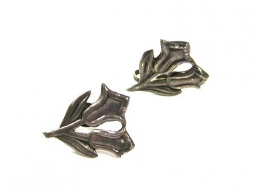 1940's - 50's Mexican Silver Flower Screw Back Earrings Earrings Unbranded 8615