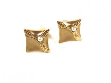 Vintage Gold Tone Faux Pearl Cufflinks Unbranded PAT NO 2974381 53116