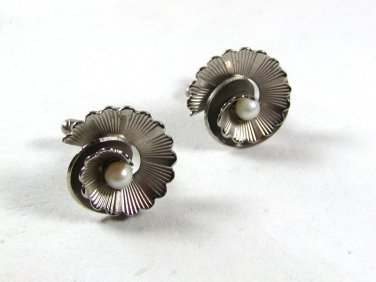 Vintage Silver Tone Swirl & Faux Pearl Cufflinks Unbranded 52116