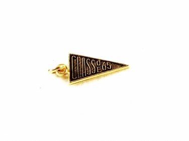 1960's / 70's Goldtone Class of 65 Charm Unbranded 32116