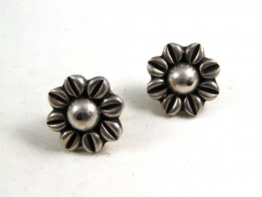 Vintage Sterling Silver Flower Pieced Earrings