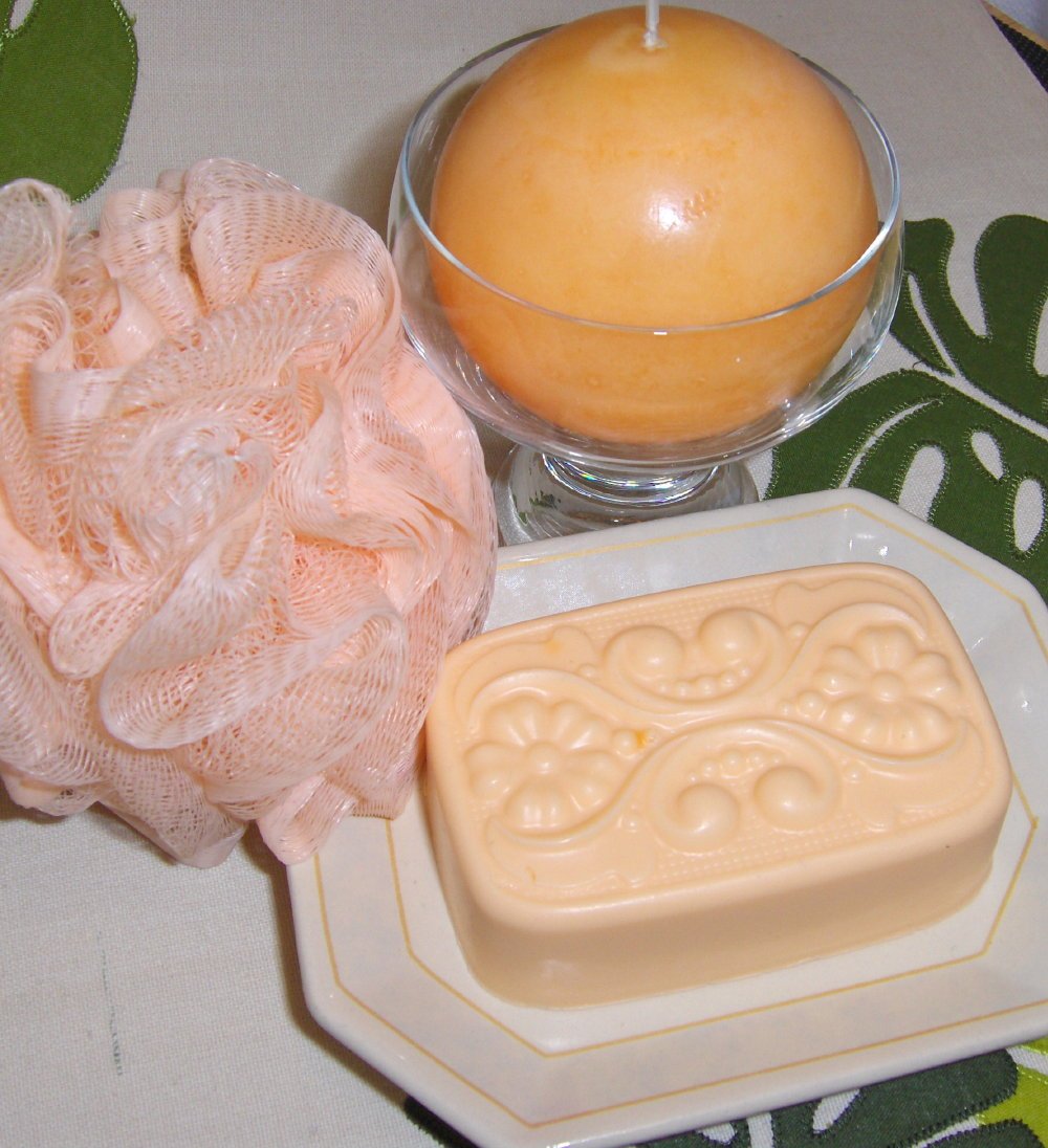 Mango Mandarin Victorian Soap with Emu Oil