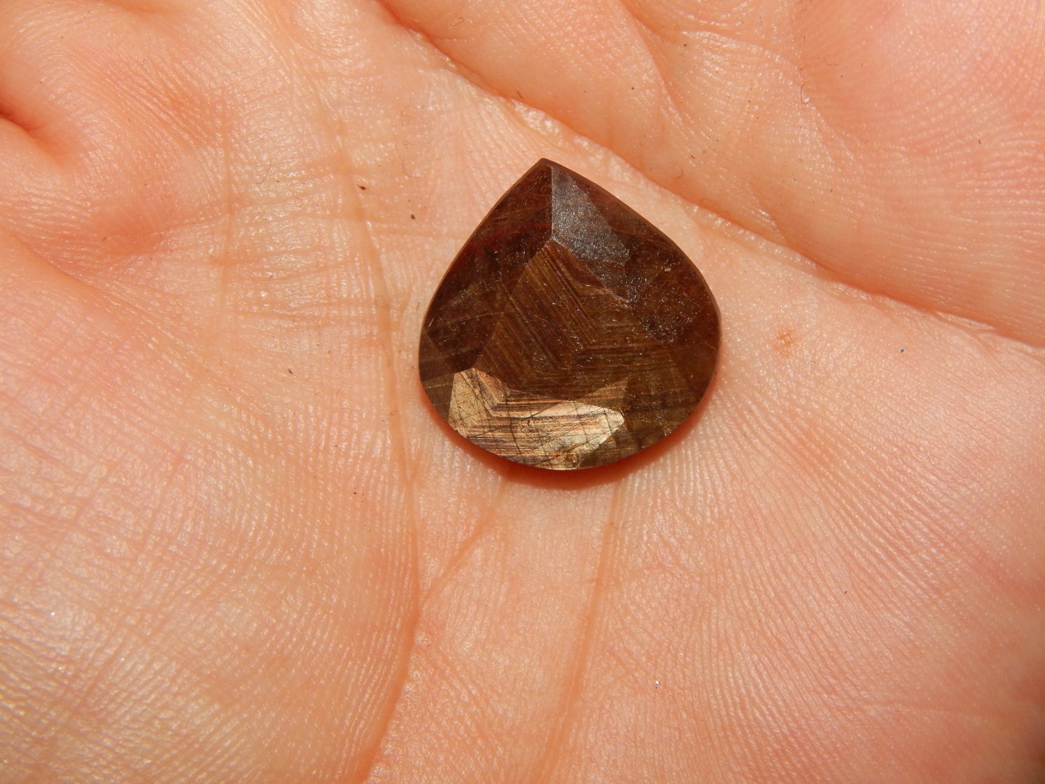 UNTREATED Genuine BROWN SAPPHIRE - Genuine Earth-mined Sapphire - 17.4 carat Sapphire