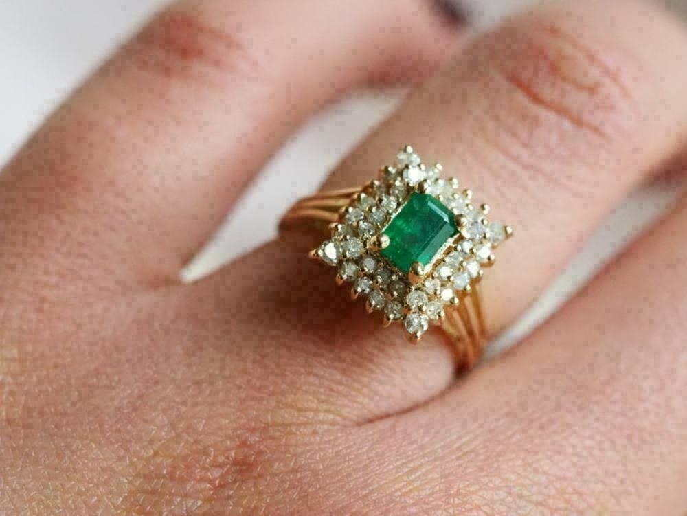 2.00Ct Round Cut Diamond Cluster Engagement Ring 14K Yellow Gold Finish