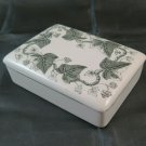 Box Porcelain Vintage Wedgwood Barlaston Etruria England BM14