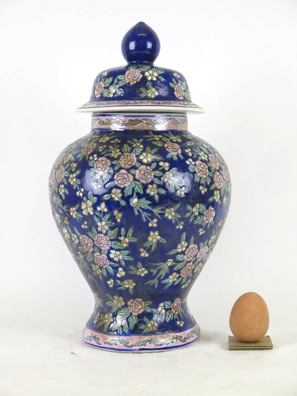 Large Jar Porcelain Hand Painted Potiche Giger Jar For Spices CM11