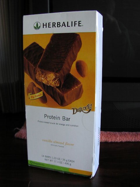 Herbalife Deluxe Protein Bars Vanilla Almond Flavor 2009