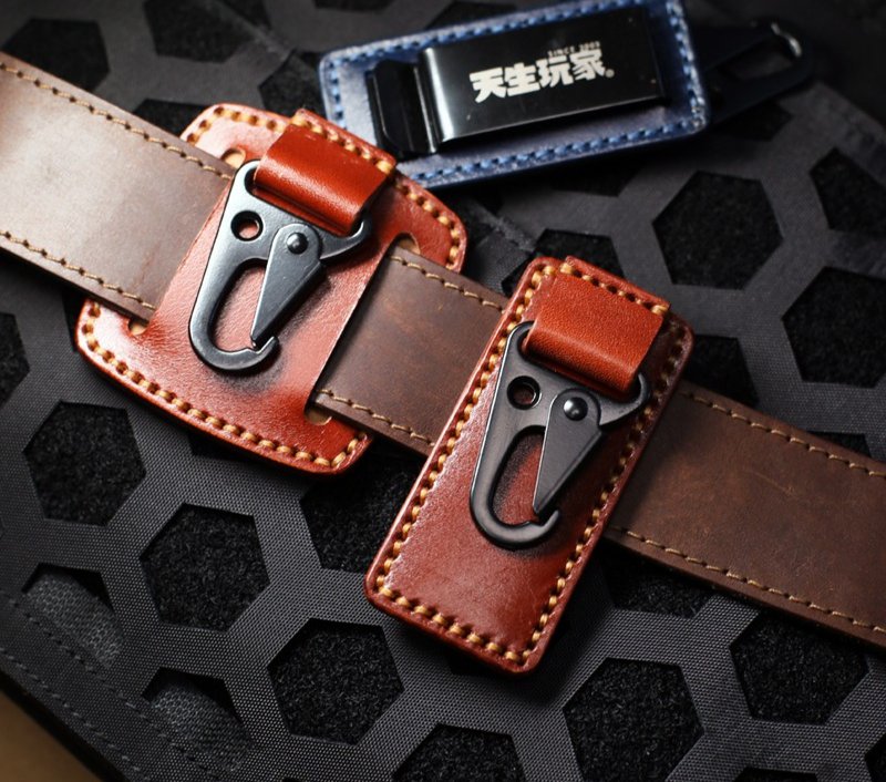 Leather Belt Keychain Buckle Key Holder Waist Hanging Hook Chain Clip for Men
