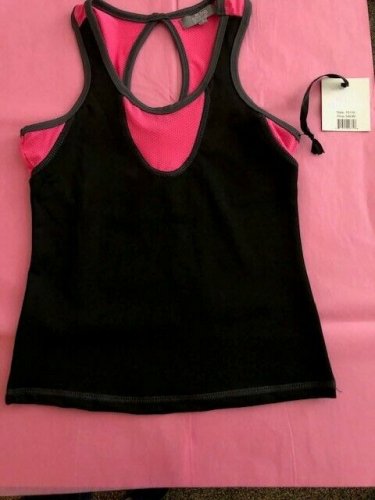 ULTIMATE ACTIVE COLLECTION CAPRI ACTIVE SET WOMENS SIZE MEDIUM