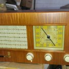 Grundig Heinzelmann Classic AM FM Wood Table Radio Working 1997