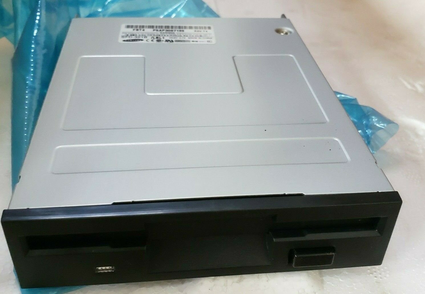 Samsung Internal Floppy SFD-321B Disk Drive 1.44 MB NEW Pull for HP Micron Black