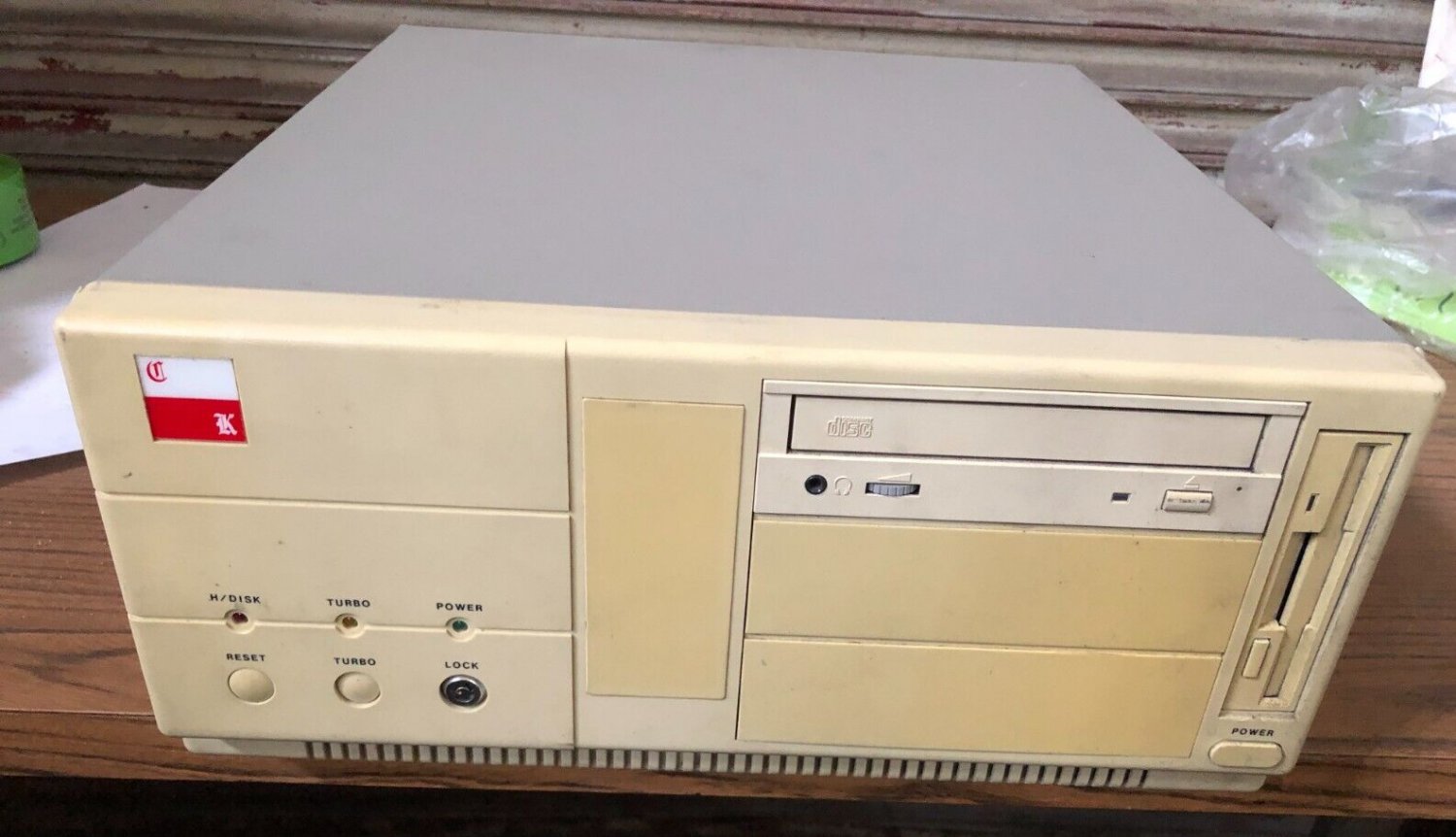 Vintage Retro PC Case Beige Computer Case AT Desktop White  Used full  27