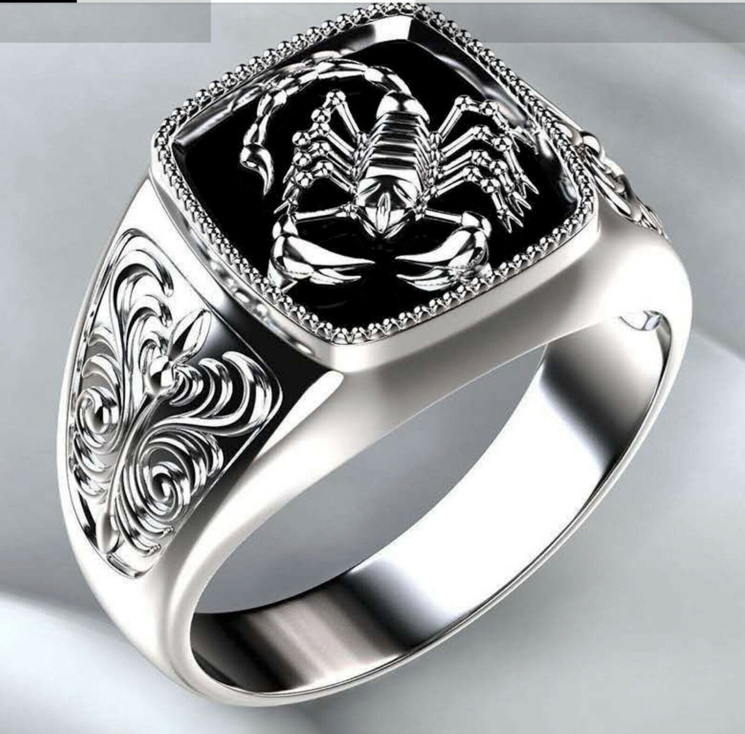 Gothic Punk Scorpion Male Retro Ring Scorpion Pattern Rings for Men Jewelry