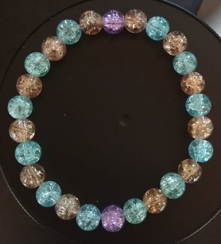 Ice Blue and Warm Cream Crackle Beads with 2 Light Violet Beads
