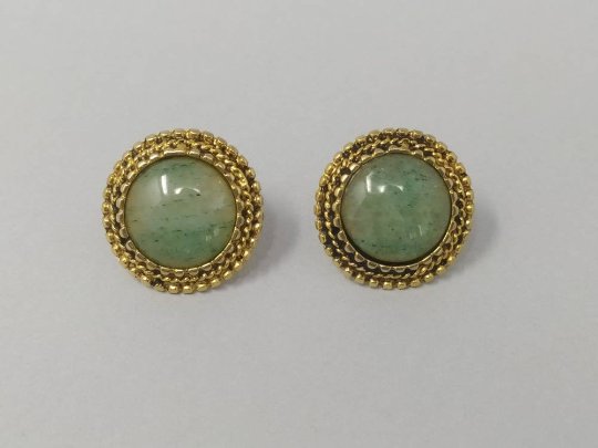 1940s Vintage French Round Green Lucite Clip On Earrings